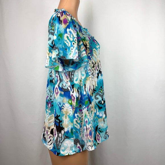 Sunny Leigh Women’s Sz L Top Blouse Shirt Blue Flowy Short Sleeve Ruffled Neck - Picture 4 of 13